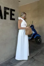 Robe de créateur blanc cassé à col halter