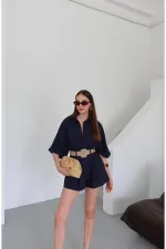 Ensemble chemise et short bleu marine avec ceinture tissée