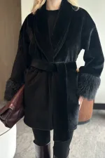 Veste en cachemire noir à manches en fourrure - 2509