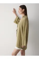 Kimono en lin et coton 100 % kaki avec détails en dentelle