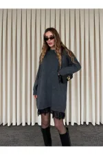 Robe courte en maille anthracite et dentelle - 251008