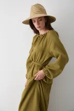 Robe en mousseline kaki avec détail de nœud - 2004