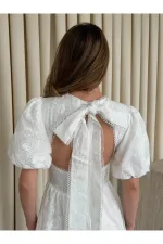 Beyaz %100 Pamuk Sırtı Açık Fisto Elbise - 8235