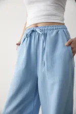 Pantalon bleu en coton et lin avec taille élastiquée