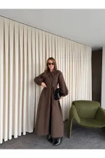 Robe marron avec nœud décoratif au col - 2001