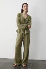 Haki %100 Pamuk Bağlamalı Bluz Pantolon Takım