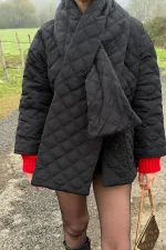 Siyah Kapitone Şallı Mont - 0762