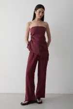 Ensemble chemisier et pantalon bordeaux sans bretelles à fronces latérales