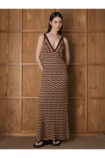 Robe de plage marron à motif zigzag - 7247