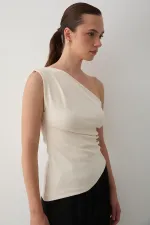 Ekru Tek Omzu Açık Asimetrik Bluz - 251006