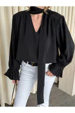 Siyah Fırfır Detaylı Vatkalı Bluz - 1016