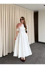 Robe blanc cassé avec broche amovible - 3151