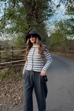 Gri - Ekru Çizgili Örme Hırka - 4390