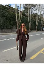 Ensemble veste et pantalon marron à cape - 202604