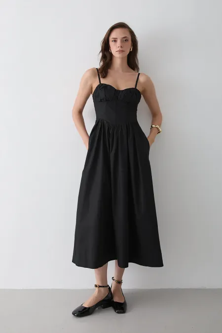 Siyah Bel Detaylı Poplin Elbise - 2001