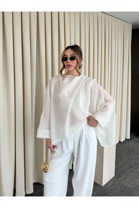 Beyaz Uçuşan Pelerin Panço - 0901