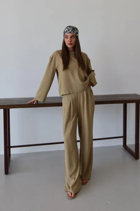 Ensemble chemisier et pantalon kaki Marisol