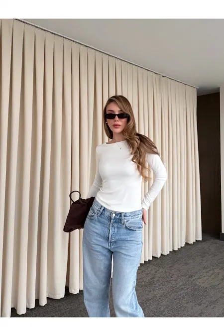 Off-white Crew Neck Long Sleeve Bodysuit - 0098 Off-white Crew Neck Long Sleeve Bodysuit - 0098