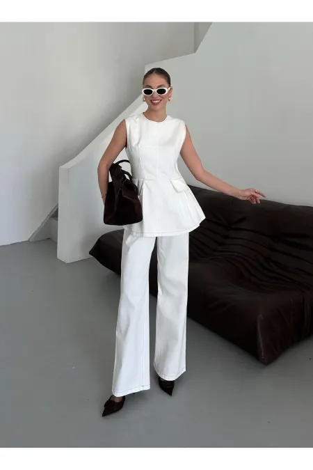 Ensemble chemisier et pantalon blanc Leandra de la marque.