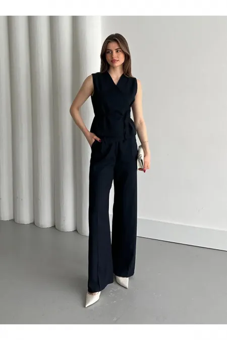 Ensemble gilet et pantalon bleu marine croisé
