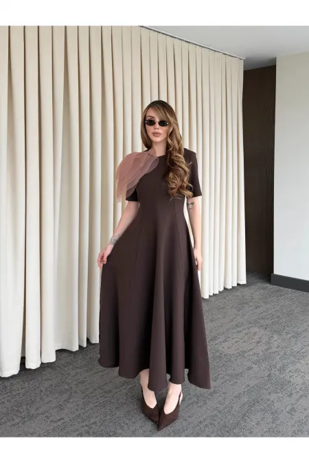 Kahverengi Seyyar Broşlu Elbise - 3151