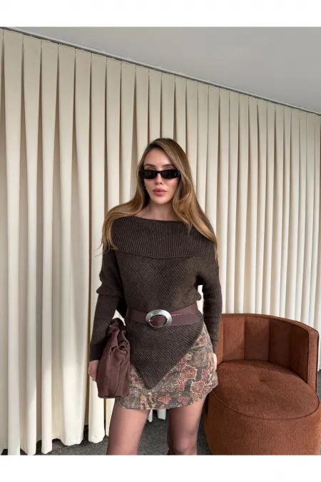 Kahverengi Kayık Yaka Asimetrik Kazak - 251193