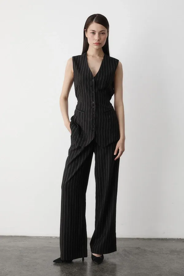 Black Multi-Button Striped Premium Suit Black Multi-Button Striped Premium Suit