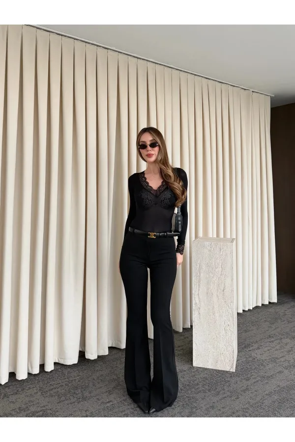 Pantalon noir à jambes larges style espagnol - 1404