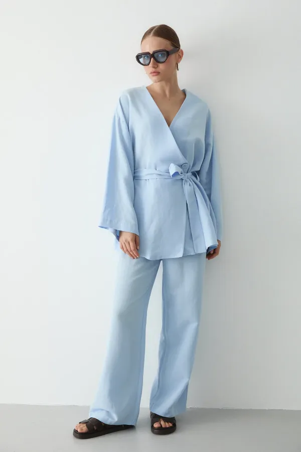 Mavi Pamuklu Düğme Detaylı Kemerli Keten Kimono
