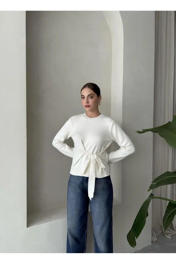 Ekru Miusa Ön Bağlamalı Tasarım Kazak