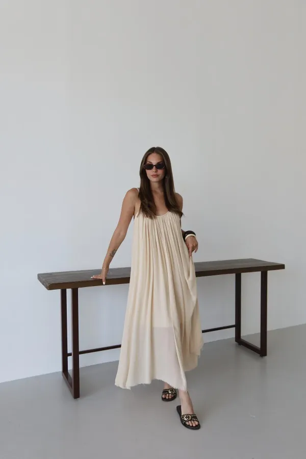 Taş Askılı Rahat Kesim Elbise