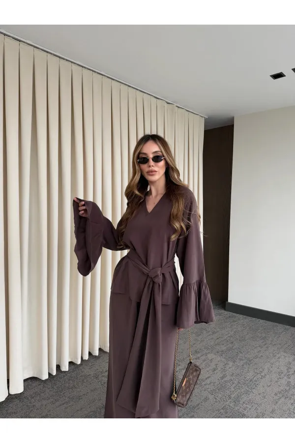 Brown Blouse and Pants Set with Ruffled Sleeves - 0812 Brown Blouse and Pants Set with Ruffled Sleeves - 0812