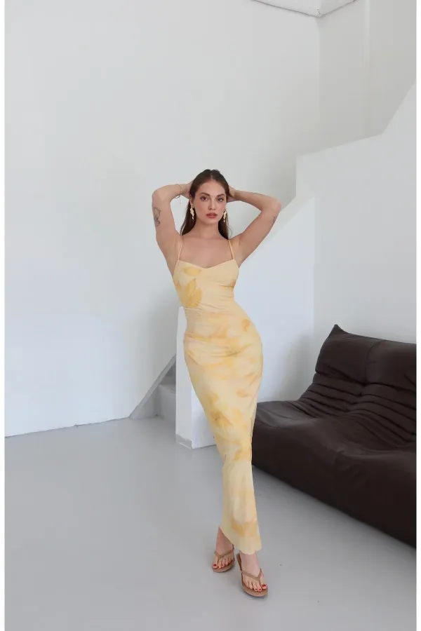 Sarı Yan Drapeli Çiçek Desenli Elbise