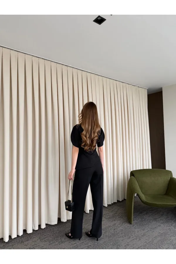 Ensemble chemisier asymétrique noir à manches ballon et pantalon - 25194