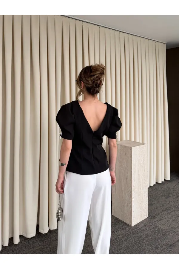 Siyah Kolu İnci Fiyonk Detaylı Bluz - 5001