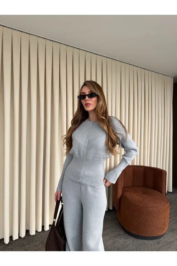 Ensemble en maille grise à boutons-pression - 904