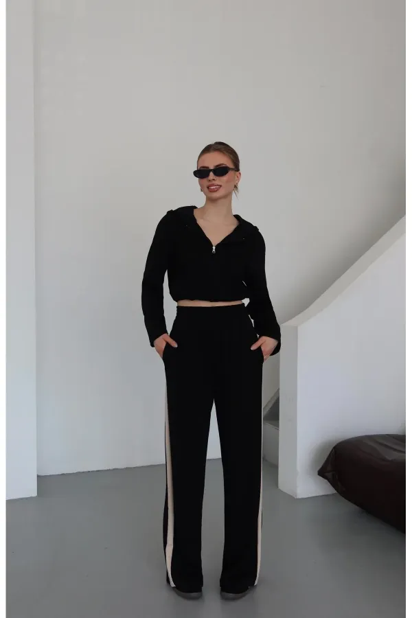 Ensemble noir à capuche et garnitures - 8569