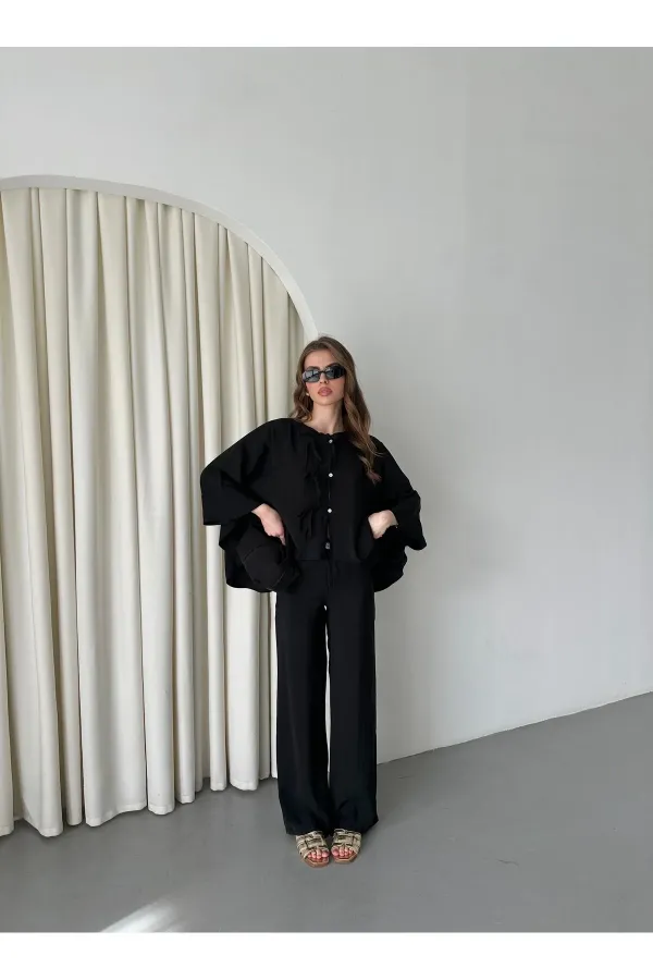 Ensemble chemisier et pantalon noirs avec détails de surpiqûres au col - 9002