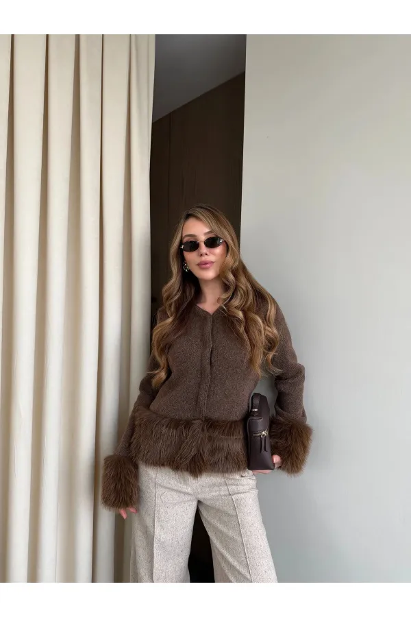 Kahverengi Kolları Kürklü Hırka - 251104