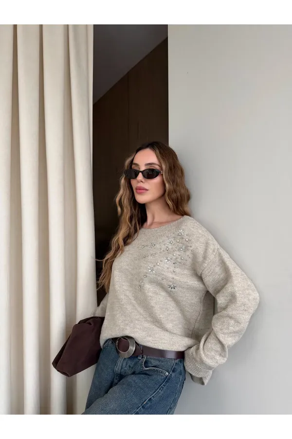 Bej Taş İşlemeli Kayık Yaka Kazak - 251189