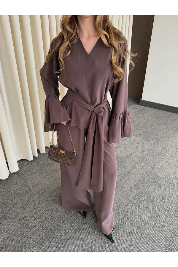 Brown Blouse and Pants Set with Ruffled Sleeves - 0812 Brown Blouse and Pants Set with Ruffled Sleeves - 0812