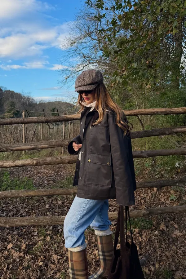 Manteau en velours marron avec détail de col supplémentaire - 5132