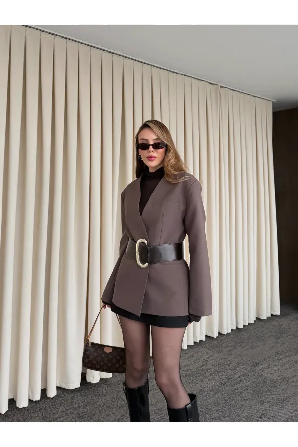 Veste en satin marron ceinturée - 9691