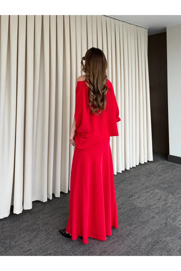 Kırmızı Omuz Drapeli Saten Bluz Etek Takım - 8005