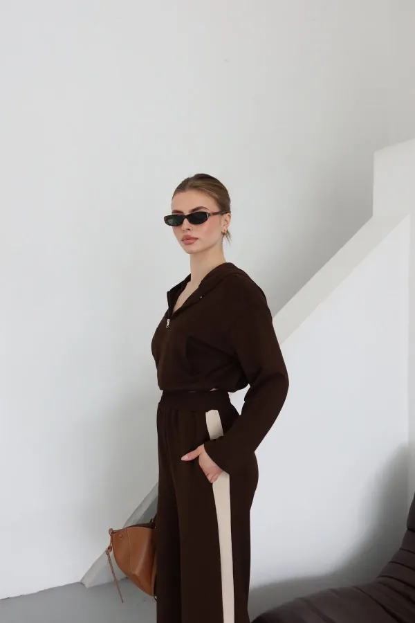 Ensemble à capuche marron avec garniture - 8569