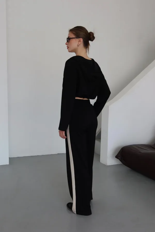 Ensemble noir à capuche et garnitures - 8569