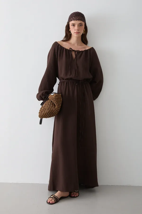 Robe en mousseline marron avec détail de nœud - 2004