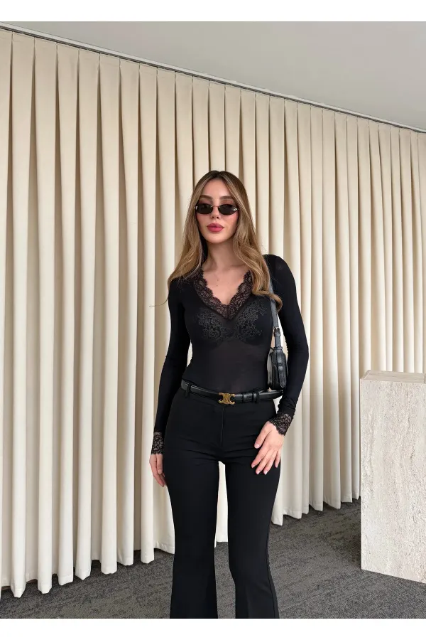 Pantalon noir à jambes larges style espagnol - 1404