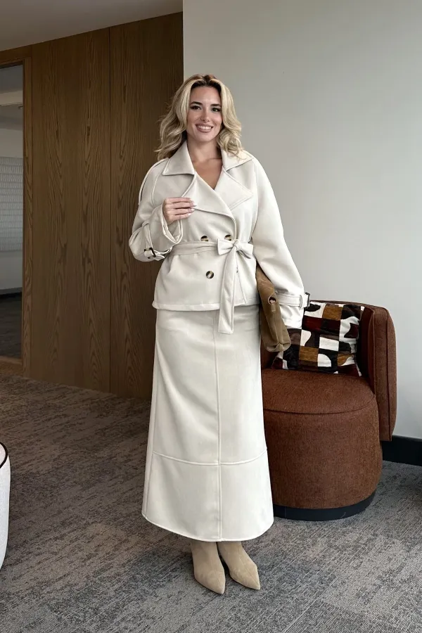 Ensemble veste et jupe en daim crème - 0310