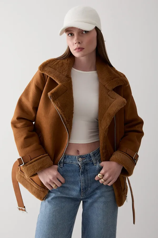 Manteau doublé de fourrure marron